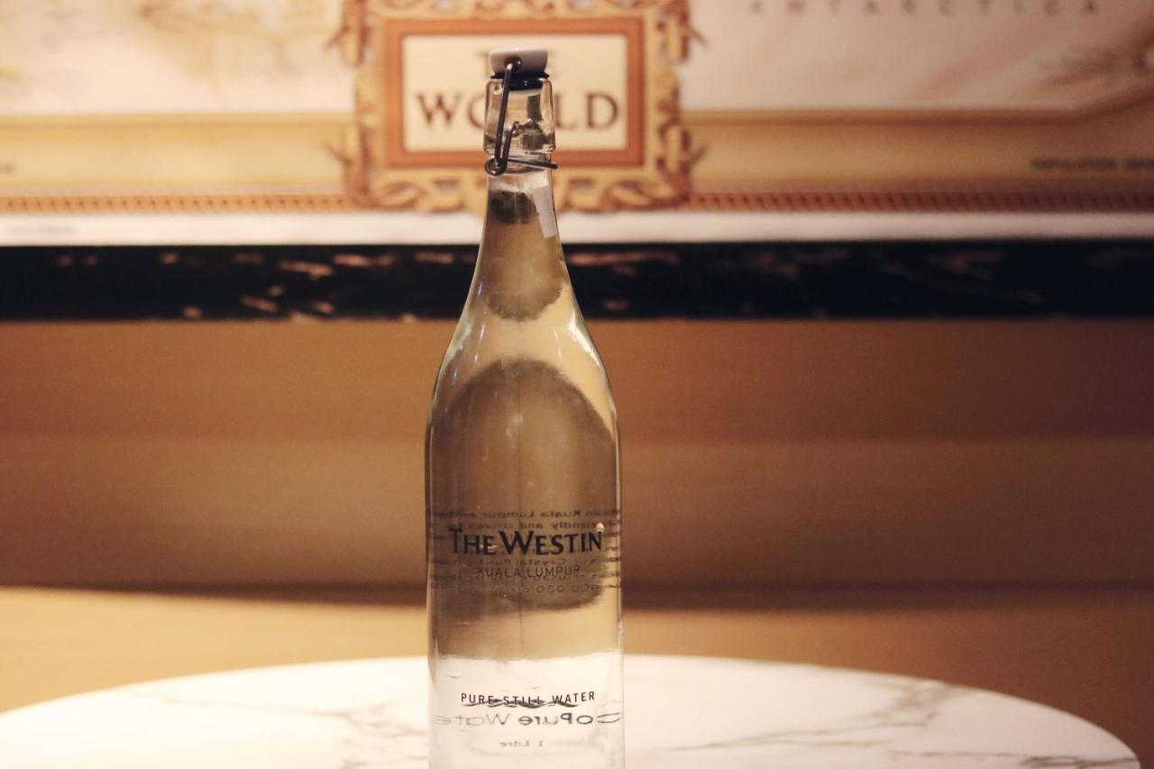 The Westin Kuala Lumpur Ξενοδοχείο Εξωτερικό φωτογραφία A bottle of the wine